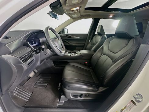 Used 2023 INFINITI QX60 Luxe FWD image 13