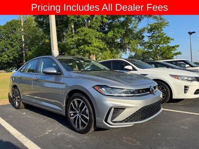 Used 2025 Volkswagen Jetta SE