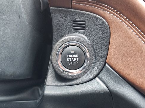 Used 2021 Subaru Outback Touring w/ Popular Package #2 image 30