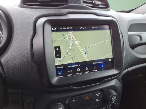 Used 2023 Jeep Renegade Latitude AWD/4WD image 27