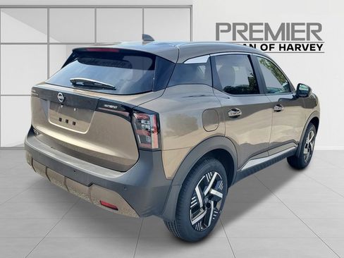 New 2026 Nissan Kicks SV w/ SV Premium Package FWD image 6