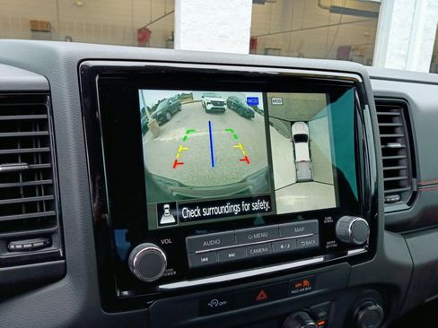 Used 2023 Nissan Frontier PRO-4X w/ Pro Convenience Package AWD/4WD image 19
