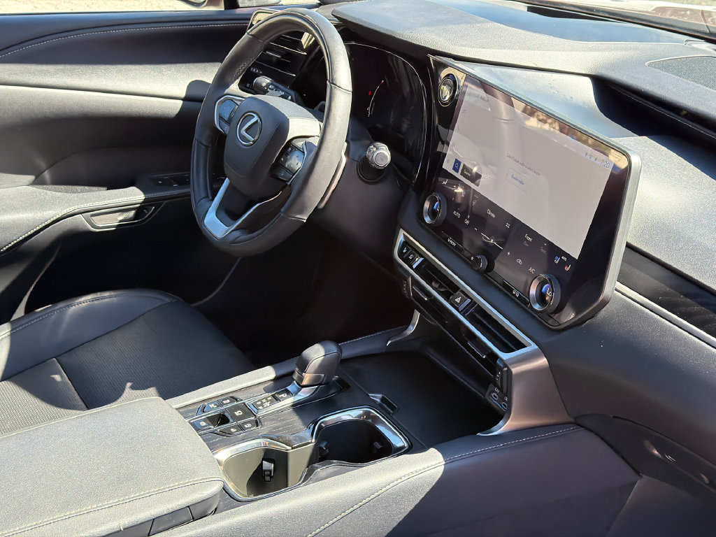 Used 2023 Lexus RX 350 Premium Plus w/ Accessory Package AWD/4WD image 9