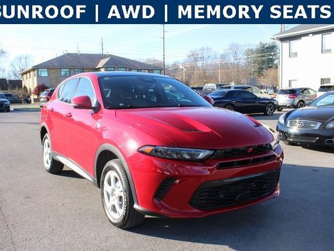 Used 2024 Dodge Hornet GT image 2