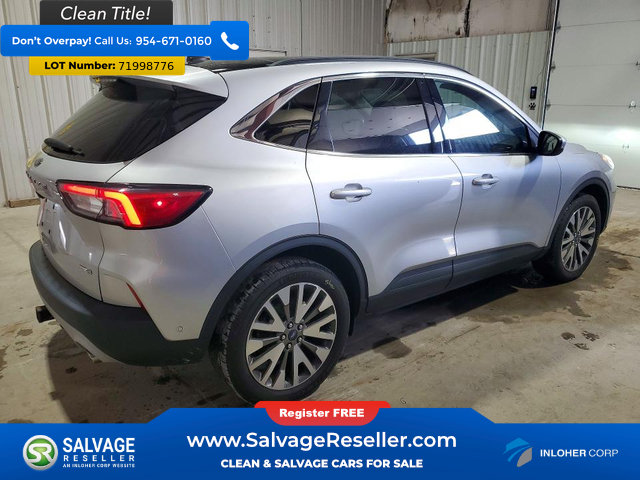 Used 2020 Ford Escape Titanium w/ Titanium Premium Package 2.0 AWD/4WD image 4