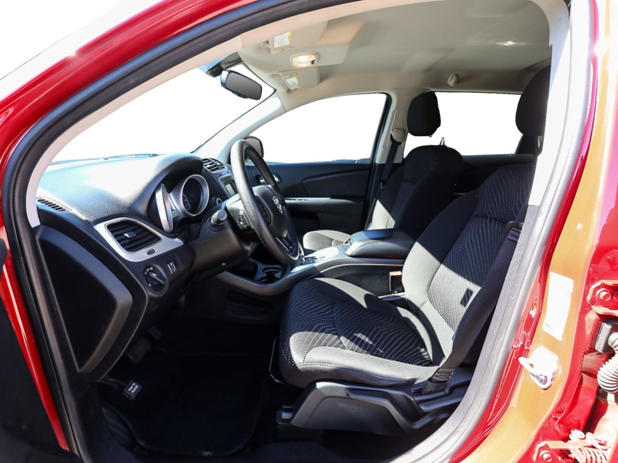 Used 2016 Dodge Journey SE FWD image 12