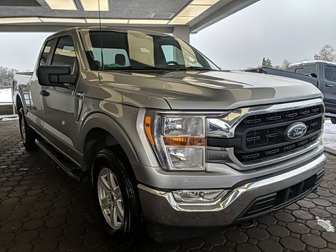 Certified 2022 Ford F150 XLT image 3