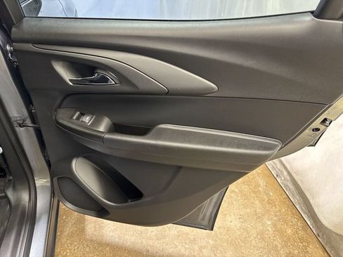 Used 2021 Chevrolet TrailBlazer RS w/ Sun and Liftgate Package FWD image 27