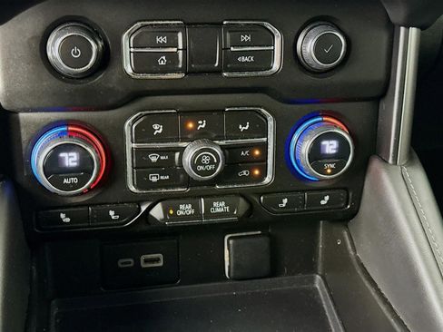 Certified 2023 Chevrolet Suburban LT image 16