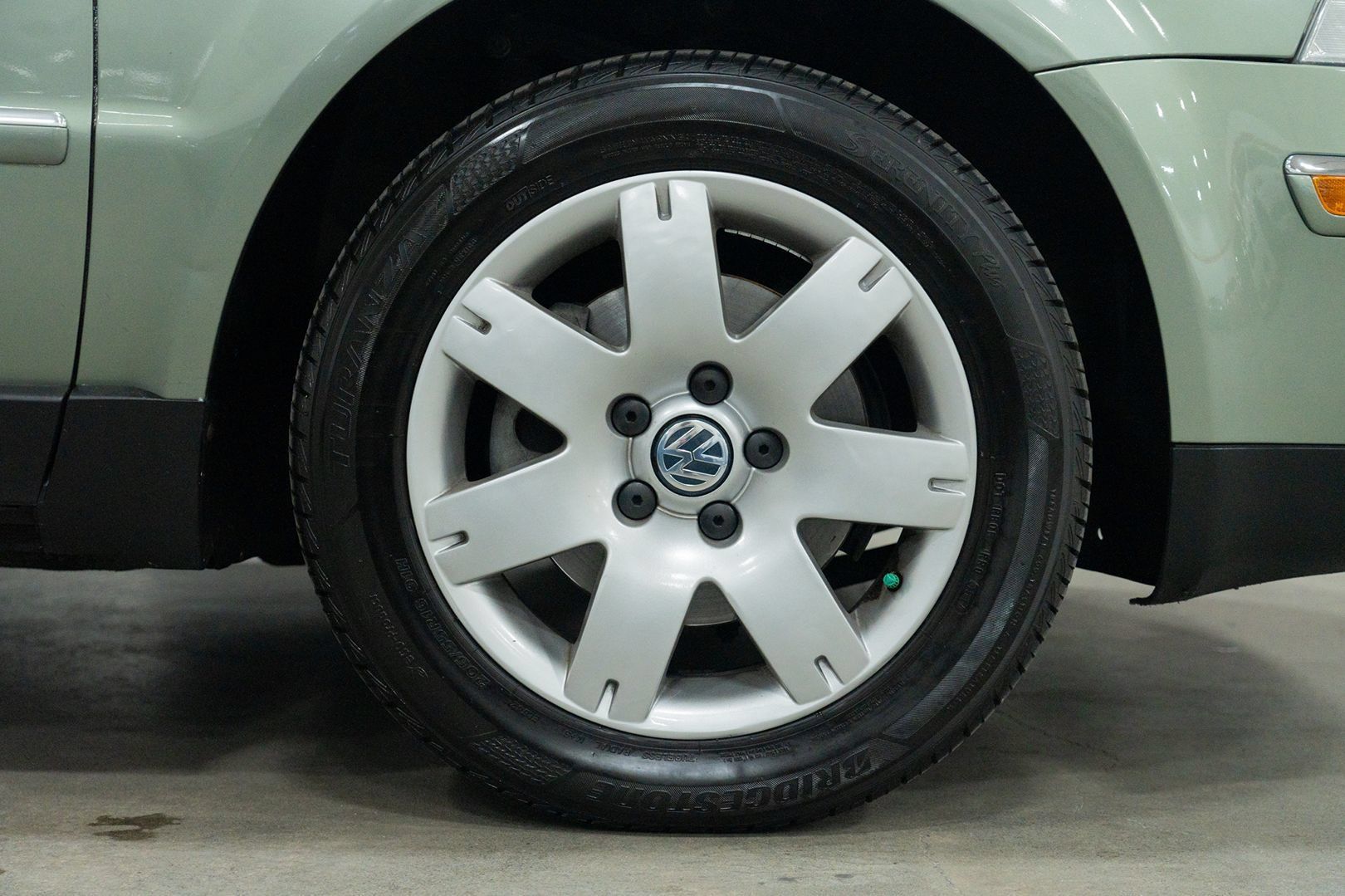 Used 2002 Volkswagen Passat GLX AWD/4WD image 14