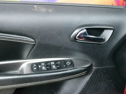 Used 2015 Dodge Journey Crossroad FWD image 13