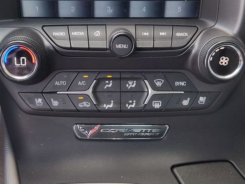 Used 2019 Chevrolet Corvette Stingray Convertible w/ 3LT Preferred Equipment Group RWD image 18