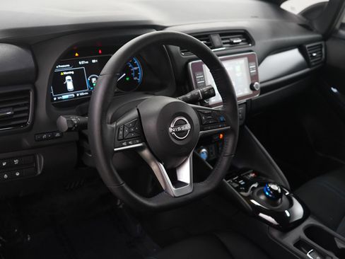 Used 2024 Nissan Leaf SV Plus image 20