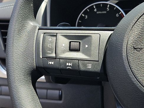 Certified 2023 Nissan Rogue SV AWD/4WD image 19