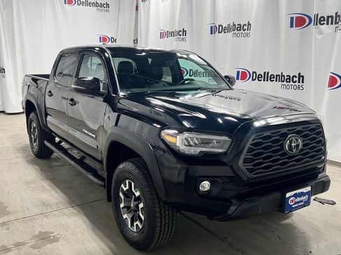 Used 2021 Toyota Tacoma TRD Off-Road w/ TRD Premium Off Road Package AWD/4WD image 8