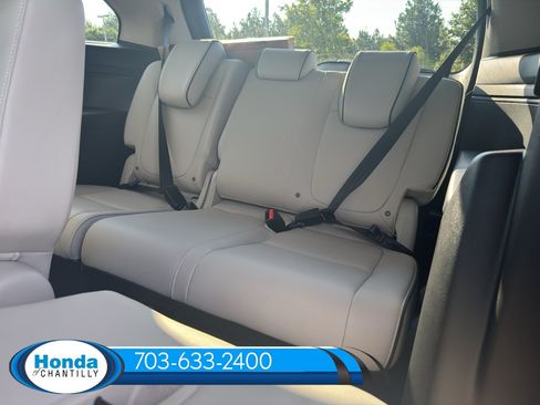 New 2026 Honda Odyssey Touring image 36