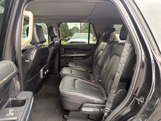 Used 2019 Ford Expedition Platinum AWD/4WD image 18