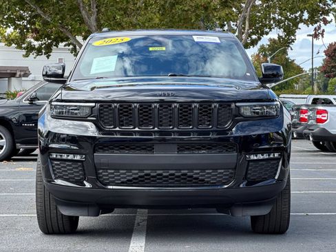 Used 2025 Jeep Grand Cherokee L Limited AWD/4WD image 10