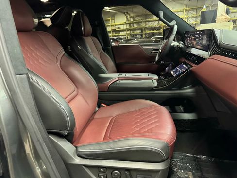 Used 2025 INFINITI QX80 Autograph w/ Premium Cargo Package image 29