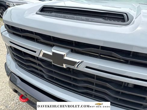 Used 2025 Chevrolet Silverado 2500 Custom w/ Custom Value Package AWD/4WD image 37
