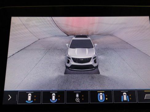 Used 2019 Cadillac XT4 Premium Luxury w/ Enhanced Visibility Package AWD/4WD image 20