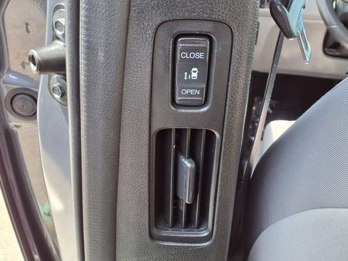 Used 2019 Honda Odyssey EX image 16
