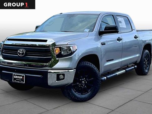 Used 2015 Toyota Tundra SR5 w/ TRD Off Road Package AWD/4WD image 1