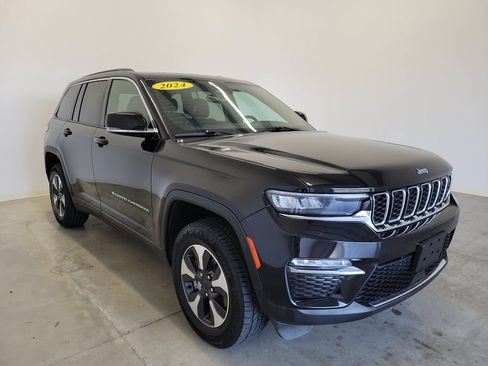 Used 2024 Jeep Grand Cherokee Limited 4xe AWD/4WD image 4