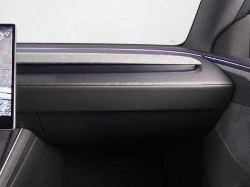 Used 2026 Tesla Model Y Long Range RWD image 49