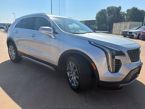 Used 2021 Cadillac XT4 Premium Luxury AWD/4WD image 4