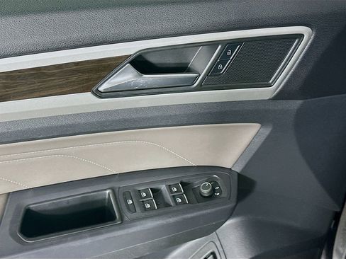 Used 2021 Volkswagen Atlas SE image 23