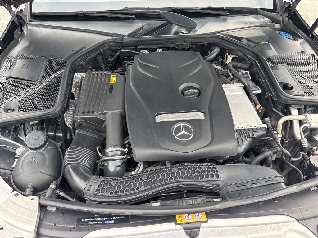 Used 2018 Mercedes-Benz C 300 Sedan image 27