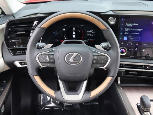 Used 2025 Lexus RX 350 Premium Plus w/ Convenience Package FWD image 17