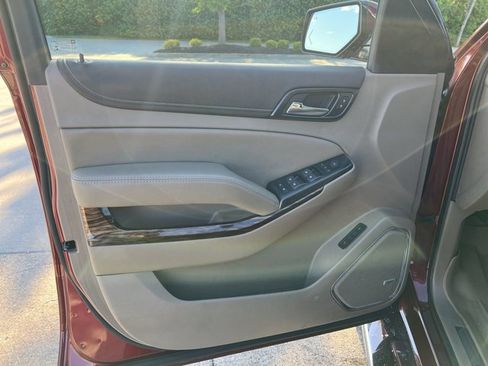 Used 2020 GMC Yukon SLT w/ Open Road Package AWD/4WD image 23