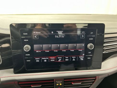 Used 2025 Volkswagen Jetta GLI Autobahn image 14