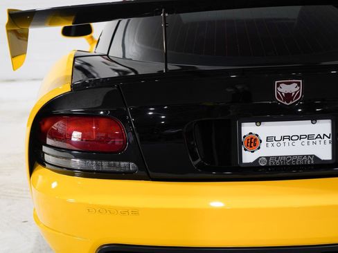 Used 2009 Dodge Viper ACR image 32