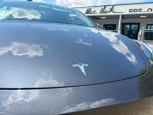 Used 2024 Tesla Model Y Long Range AWD/4WD image 9