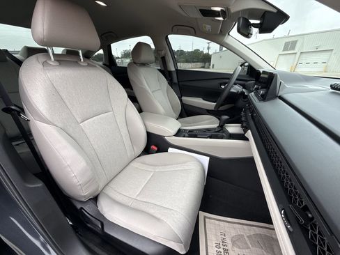 Used 2025 Honda Accord LX image 25