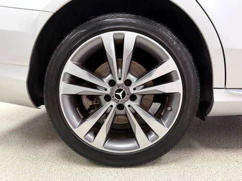 Used 2021 Mercedes-Benz C 300 4MATIC Sedan w/ Premium Package image 40