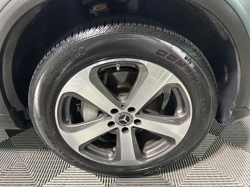 Certified 2022 Mercedes-Benz GLC 300 4MATIC Coupe image 9