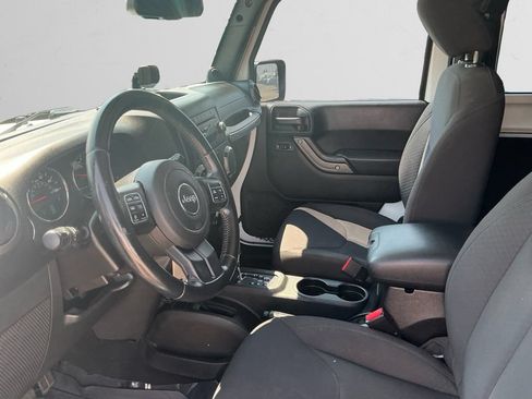 Used 2014 Jeep Wrangler Sport w/ Quick Order Package 24S AWD/4WD image 9