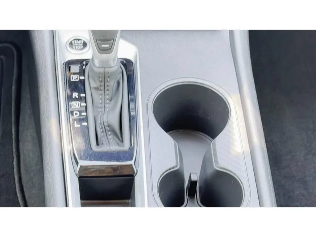 Used 2025 Nissan Altima 2.5 S FWD image 18