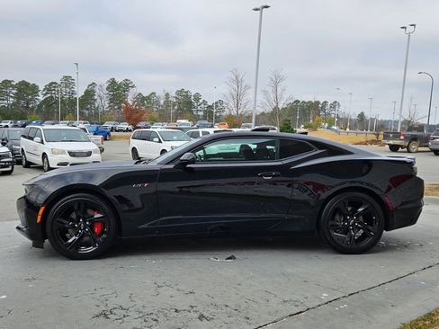 Used 2022 Chevrolet Camaro LT w/ RS Package image 4