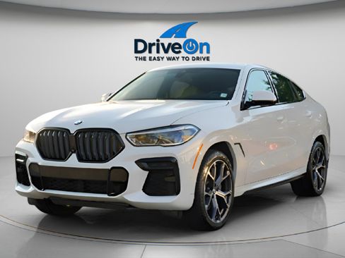 Used 2022 BMW X6 xDrive40i w/ Executive Package image 2
