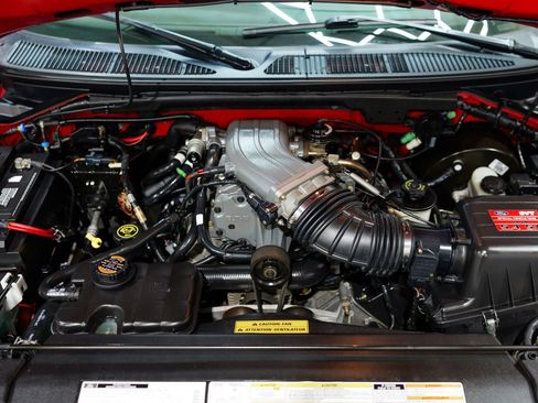 Used 1999 Ford F150 Lightning image 38