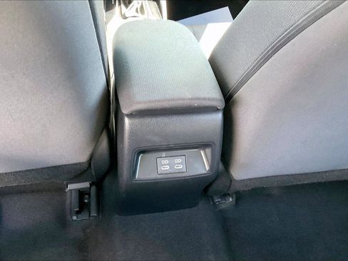 Used 2024 Toyota Corolla LE FWD image 33