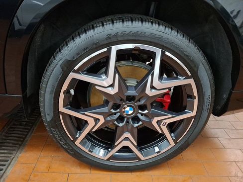 Used 2025 BMW X2 M35i w/ Premium Package image 7