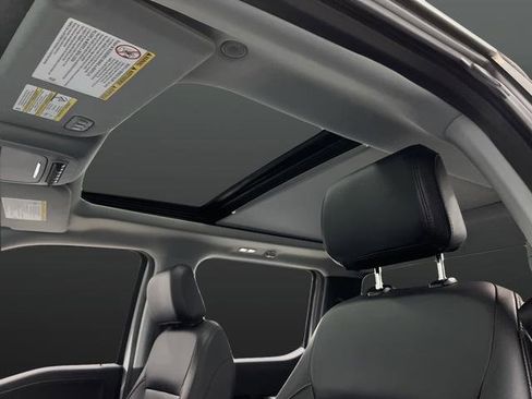 Used 2025 Ford F350 Lariat w/ Black Appearance Package image 7