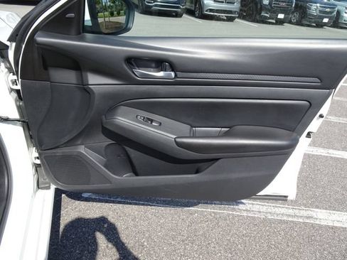 Used 2021 Nissan Altima 2.5 S w/ Driver Assist Package FWD image 17