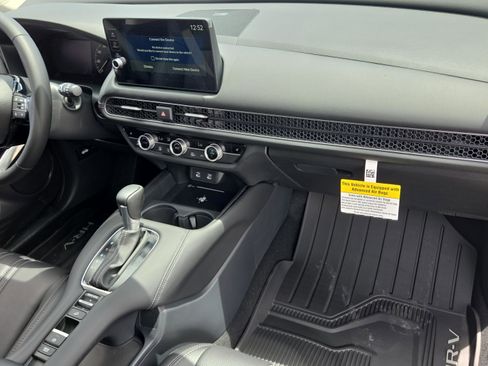 New 2026 Honda HR-V EX-L image 17